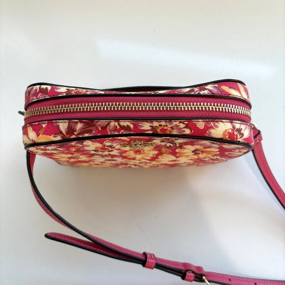 Coach Mini Camera Bag Daisy Floral Print Crossbody Handbag 3572 Pink Multi NEW - Picture 8 of 12